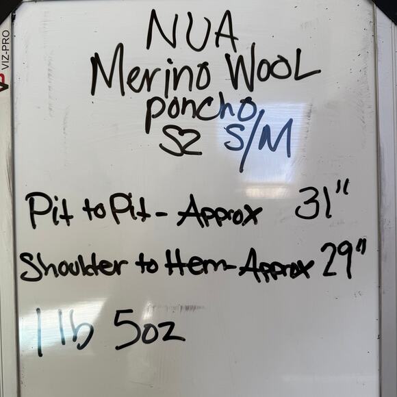 Nua Marino Wool Cable Knit Poncho SZ S or M Shawl button Collar Country Cozy - Picture 7 of 7